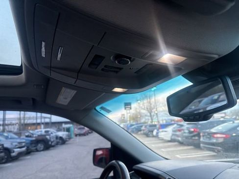 Used 2019 GMC Yukon SLT w/ Premium Edition image 24