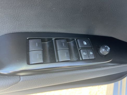 Used 2025 Toyota Camry LE image 15