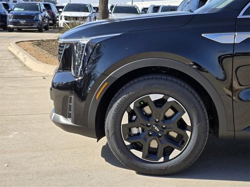 New 2026 Kia Sorento S FWD image 5