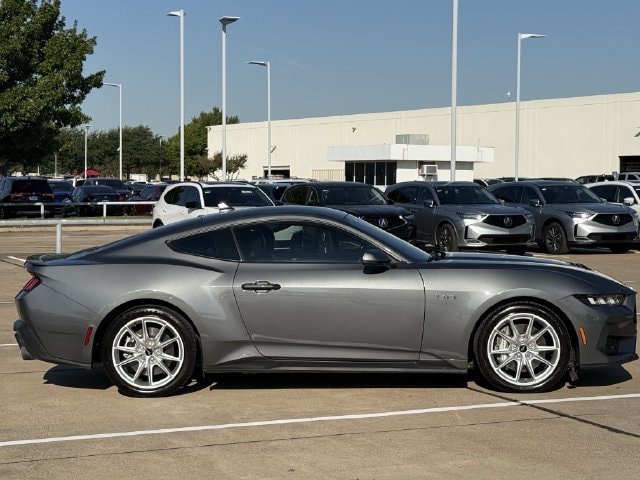 Used 2024 Ford Mustang GT Premium RWD image 3