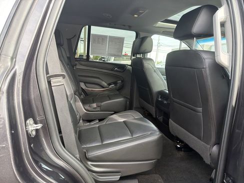 Used 2018 GMC Yukon SLT w/ HD Trailering Package AWD/4WD image 17