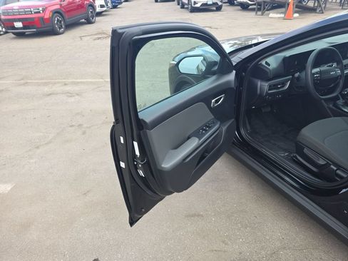 Used 2025 Kia K4 FWD image 10
