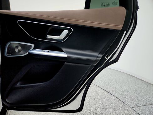 Used 2023 Mercedes-Benz EQE 350+ 4MATIC SUV image 31