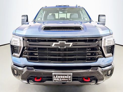 Used 2026 Chevrolet Silverado 2500 LTZ w/ LTZ Plus Package AWD/4WD image 2