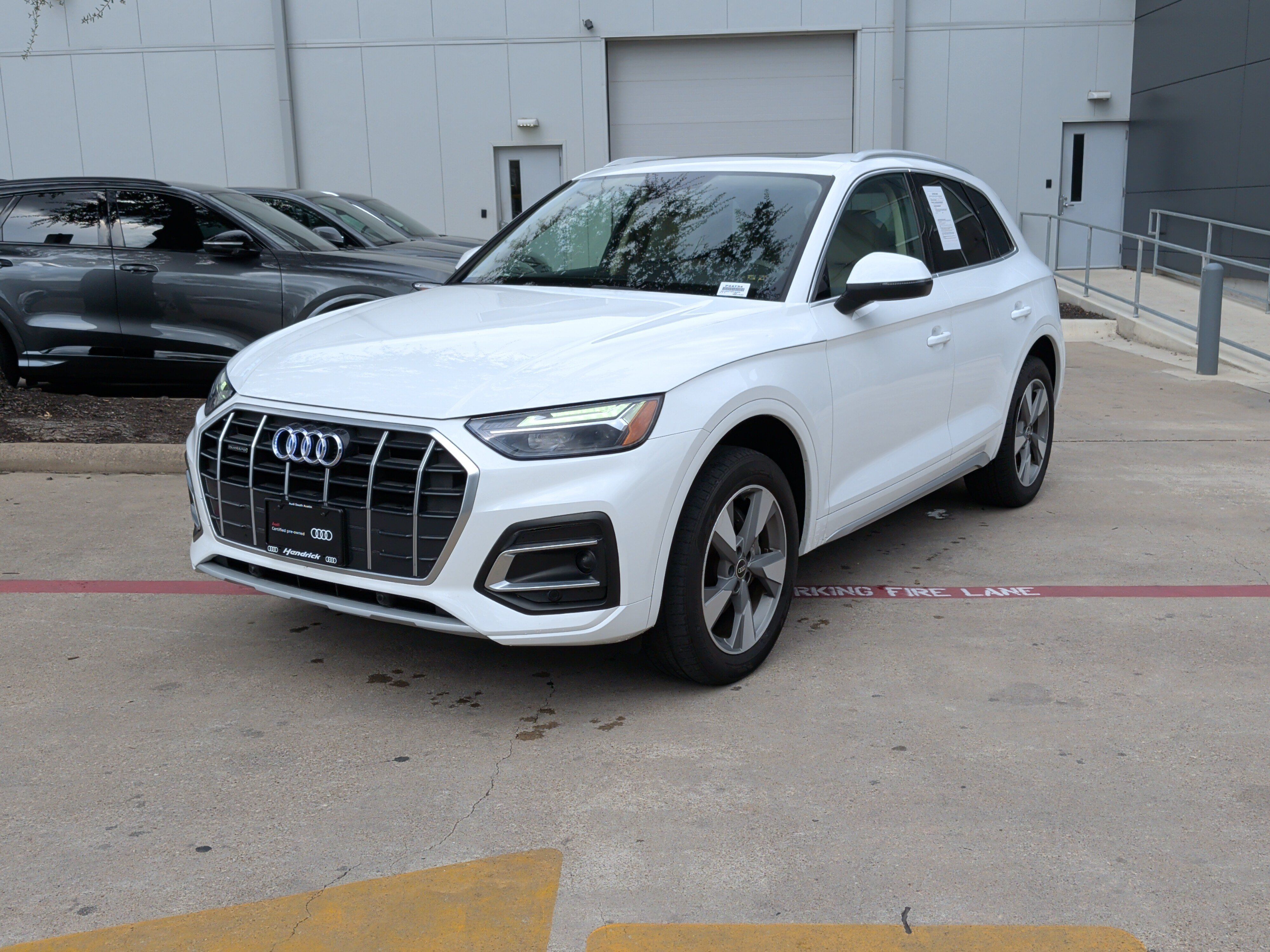 Used 2023 Audi Q5 2.0T Premium w/ Convenience Package AWD/4WD image 5