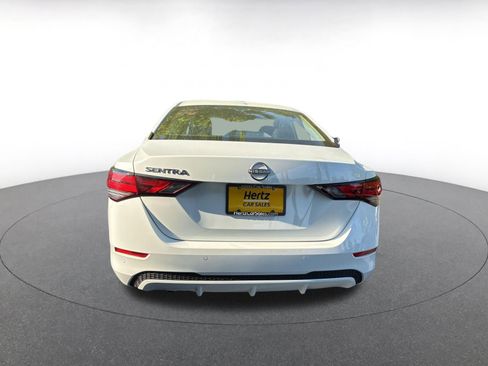 Used 2025 Nissan Sentra SV image 7
