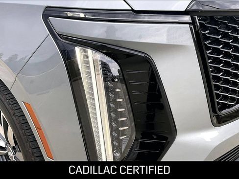 Used 2025 Cadillac Escalade ESV Sport w/ Touring Package AWD/4WD image 25