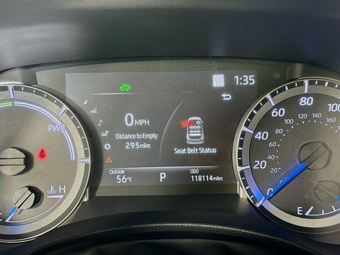Used 2023 Toyota Highlander XLE AWD/4WD image 13