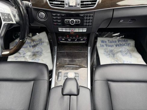Used 2014 Mercedes-Benz E 350 4MATIC Sedan image 30