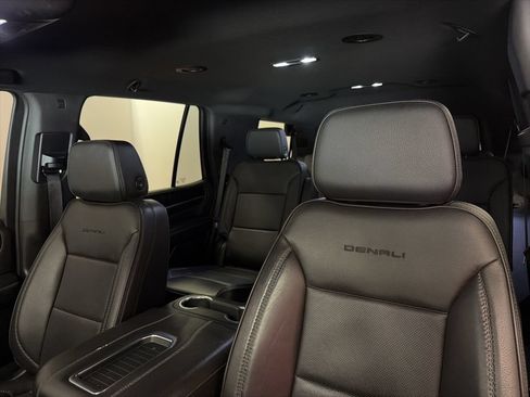 Used 2022 GMC Yukon Denali AWD/4WD image 17