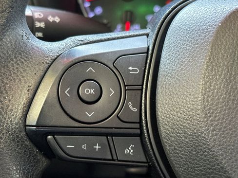 Certified 2020 Toyota RAV4 LE w/ Carpet Mat Package FWD image 30