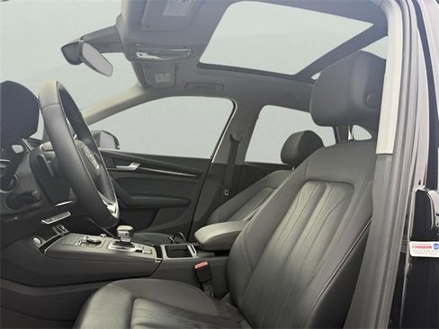 Used 2019 Audi Q5 2.0T Premium w/ Convenience Package image 13
