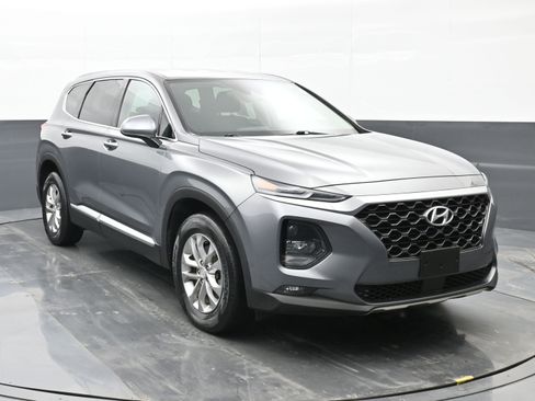 Used 2019 Hyundai Santa Fe SEL image 2