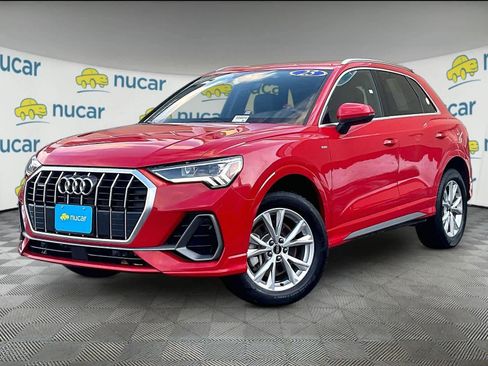 Used 2025 Audi Q3 2.0T Premium image 3