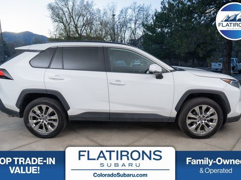 Used 2020 Toyota RAV4 XLE Premium image 1