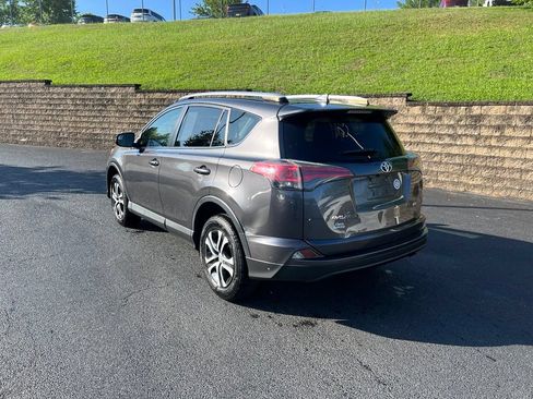Used 2016 Toyota RAV4 LE FWD image 6