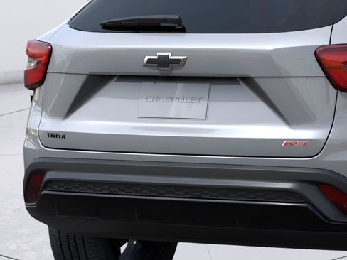 New 2026 Chevrolet Trax RS w/ Sunroof Package FWD image 14