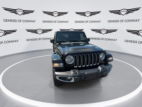 Used 2020 Jeep Wrangler Unlimited Sahara AWD/4WD image 2