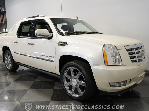 Used 2009 Cadillac Escalade EXT image 20