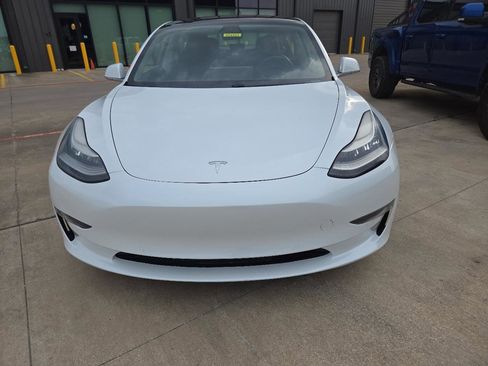 Used 2018 Tesla Model 3 Long Range image 2