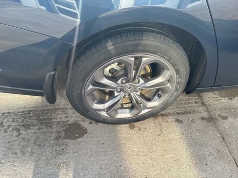 Used 2024 Honda Accord EX image 9