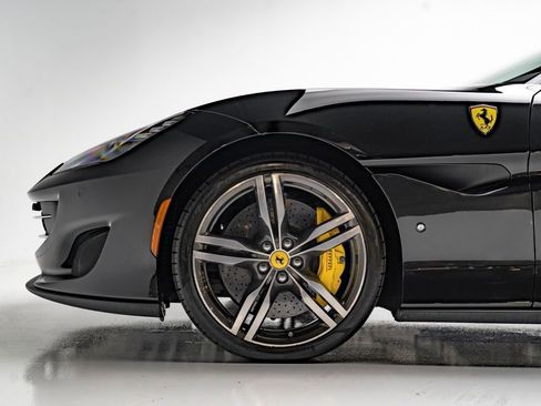 Used 2019 Ferrari Portofino image 73