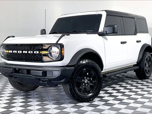 Used 2025 Ford Bronco Big Bend AWD/4WD image 2