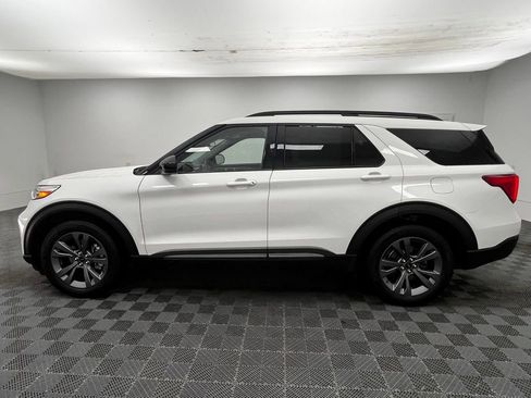 Used 2023 Ford Explorer XLT w/ Equipment Group 202A image 14