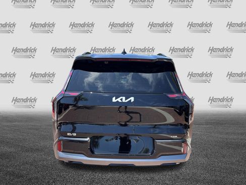 Used 2024 Kia EV9 GT-Line AWD/4WD image 9