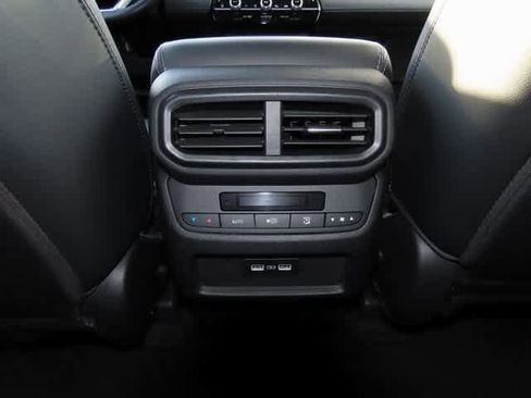 Certified 2023 Honda Pilot Touring image 28