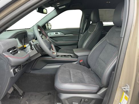 New 2026 Ford Explorer ST image 9