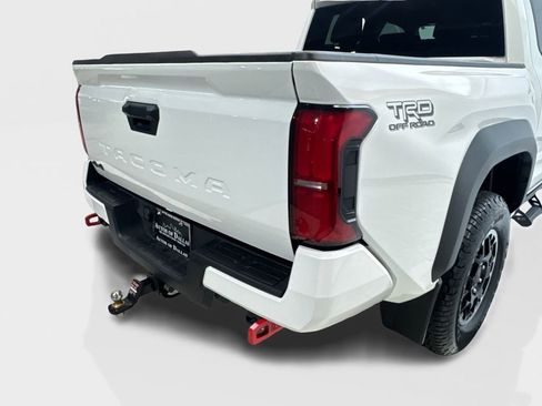 Used 2024 Toyota Tacoma TRD Off-Road AWD/4WD image 18