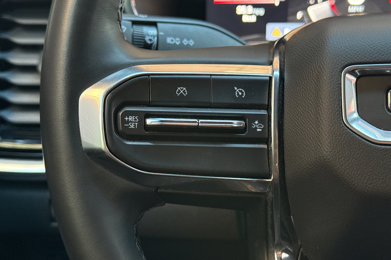 Used 2025 GMC Canyon Elevation AWD/4WD image 30