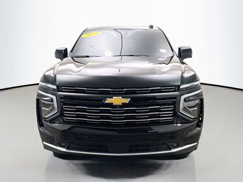 Used 2025 Chevrolet Tahoe High Country AWD/4WD image 2