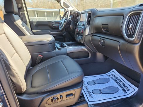 Used 2023 Chevrolet Silverado 2500 LTZ w/ LTZ Plus Package image 48