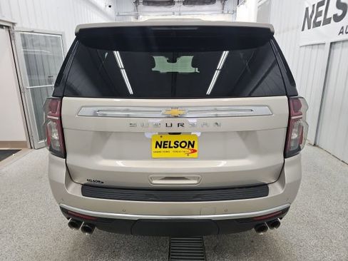 Used 2023 Chevrolet Suburban High Country image 8
