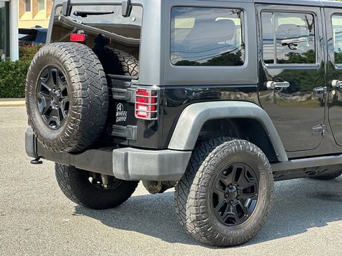 Used 2016 Jeep Wrangler Unlimited Sport AWD/4WD image 30