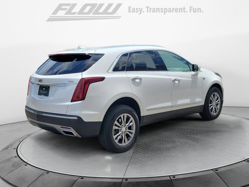 Used 2021 Cadillac XT5 Premium Luxury FWD image 9