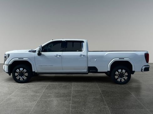Used 2024 GMC Sierra 3500 Denali w/ Denali Reserve Package AWD/4WD image 5