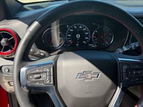 Used 2024 Chevrolet Blazer RS w/ Driver Confidence II Package FWD image 9
