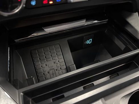 Used 2025 Ford F250 Lariat w/ Lariat Ultimate Package image 48