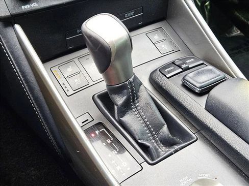 Used 2016 Lexus IS 300 AWD image 15