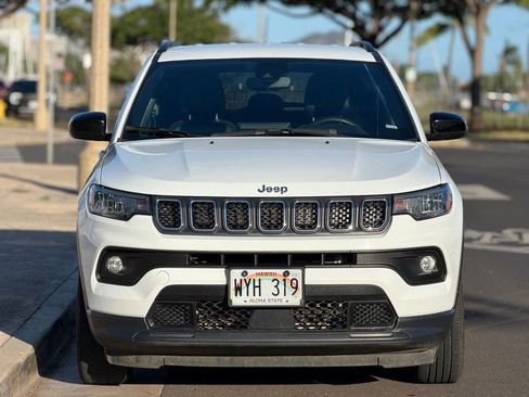 Used 2024 Jeep Compass Latitude AWD/4WD image 7