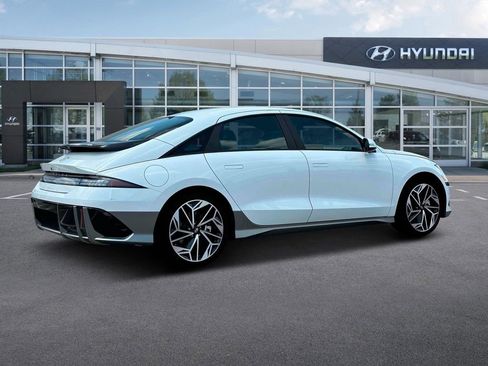 New 2025 Hyundai Ioniq 6 SEL image 8