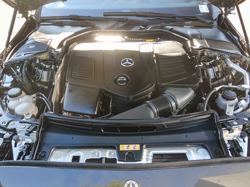 Used 2022 Mercedes-Benz C 300 Sedan image 34