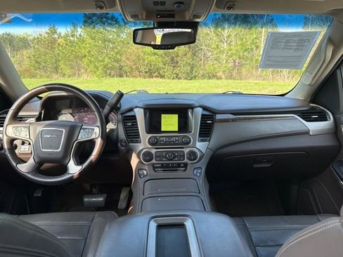 Used 2015 GMC Yukon XL Denali w/ Touring Package AWD/4WD image 16
