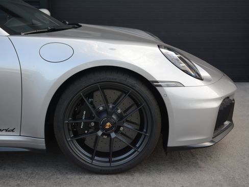 Used 2026 Porsche 911 Targa 4 GTS AWD/4WD image 11