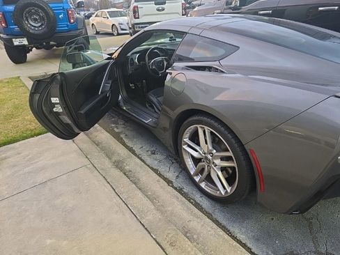 Used 2016 Chevrolet Corvette Stingray Coupe image 9