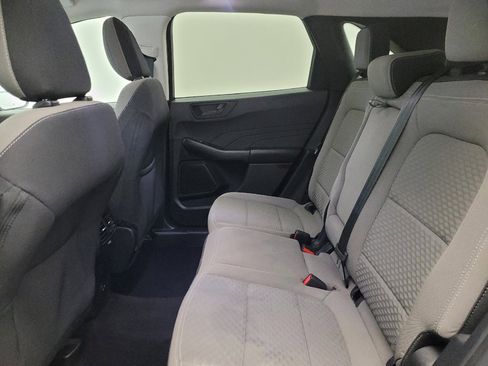 Used 2022 Ford Escape SE w/ SE Sport Appearance Package image 18