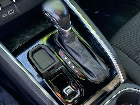 Used 2023 GMC Canyon Elevation w/ Convenience Package image 8